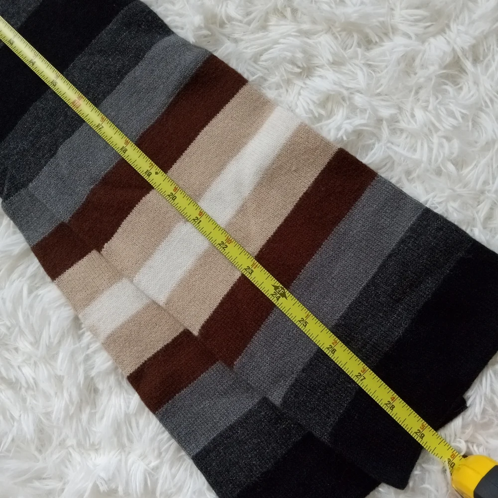 Scarf - Picture 2 of 3